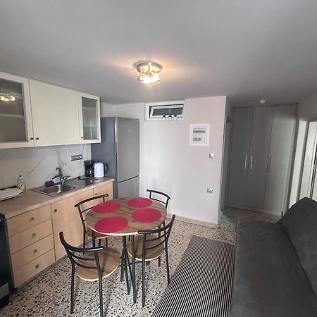 Marina'S Seacret Apartment Corinth Exterior photo