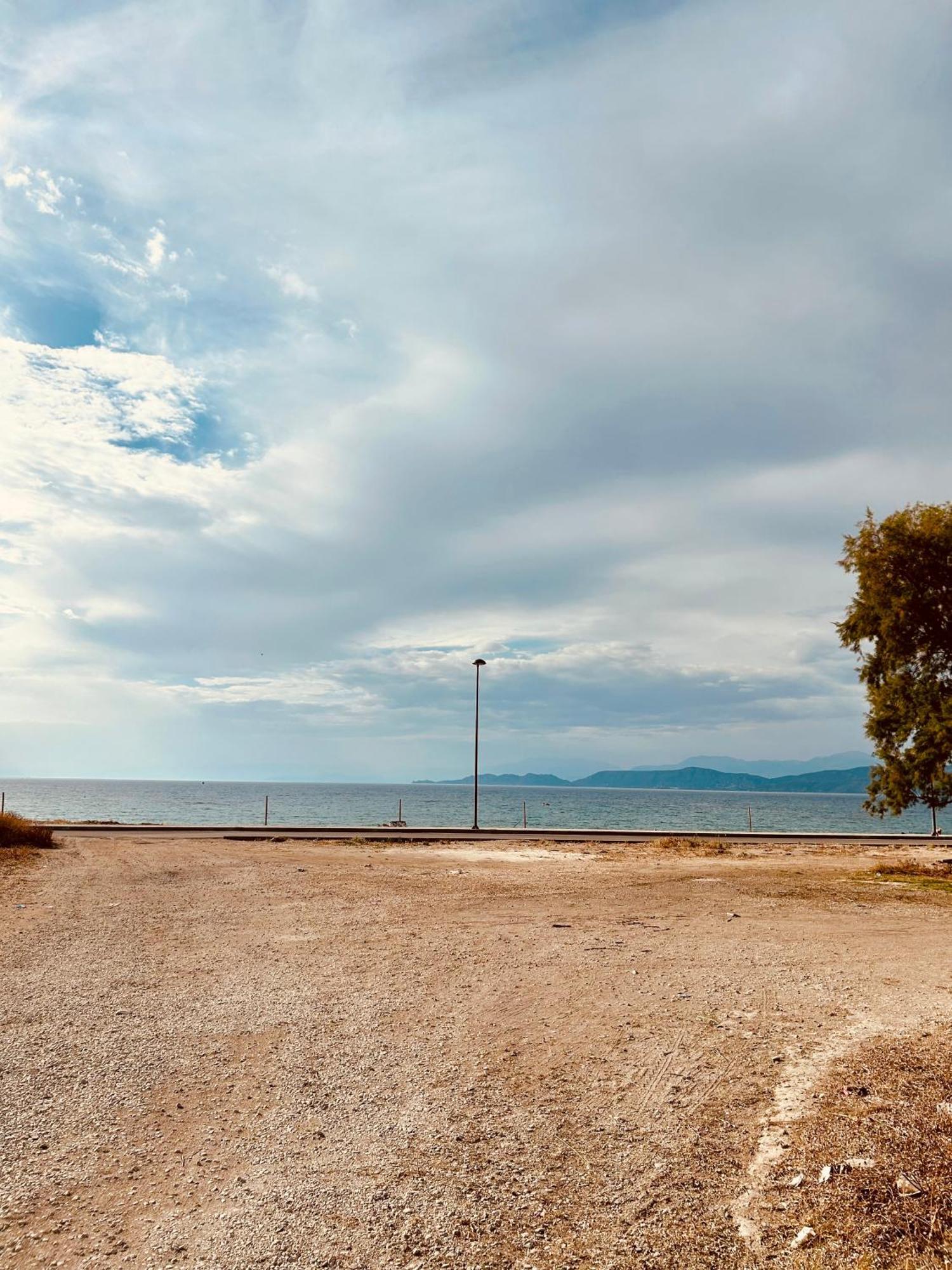 Marina'S Seacret Apartment Corinth Exterior photo